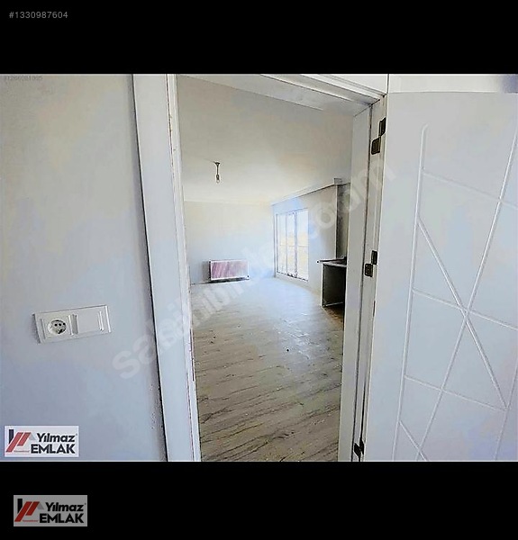 Yılmaz Emlak'tan Devlet Hastahanesi Karşısında Satılık 1+1 Daire — fotoğraf 9
