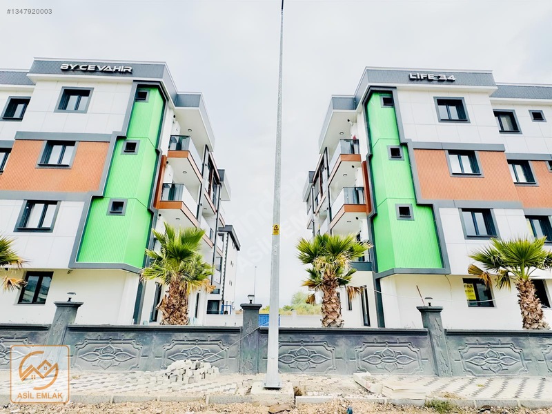 Muradiye'de Havuzlu Site İçerisinde, Modern 2+1 Sıfır Daire — fotoğraf 3