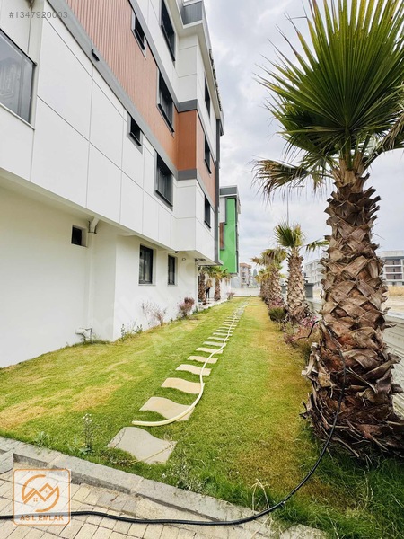 Muradiye'de Havuzlu Site İçerisinde, Modern 2+1 Sıfır Daire — fotoğraf 7