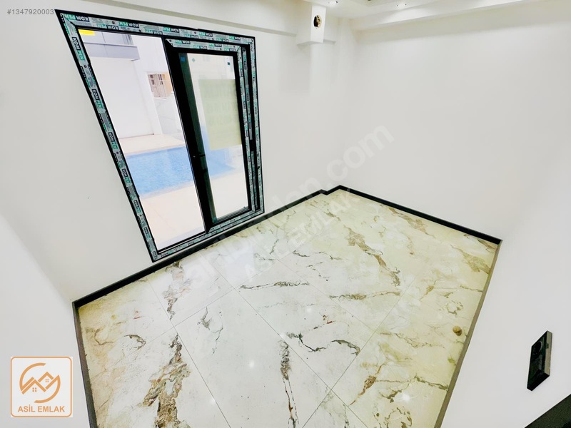 Muradiye'de Havuzlu Site İçerisinde, Modern 2+1 Sıfır Daire — fotoğraf 14