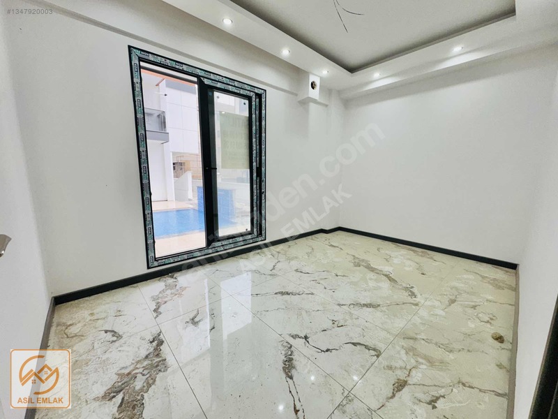 Muradiye'de Havuzlu Site İçerisinde, Modern 2+1 Sıfır Daire — fotoğraf 15