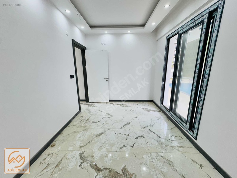 Muradiye'de Havuzlu Site İçerisinde, Modern 2+1 Sıfır Daire — fotoğraf 17