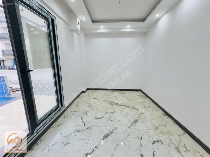 Muradiye'de Havuzlu Site İçerisinde, Modern 2+1 Sıfır Daire — fotoğraf 26