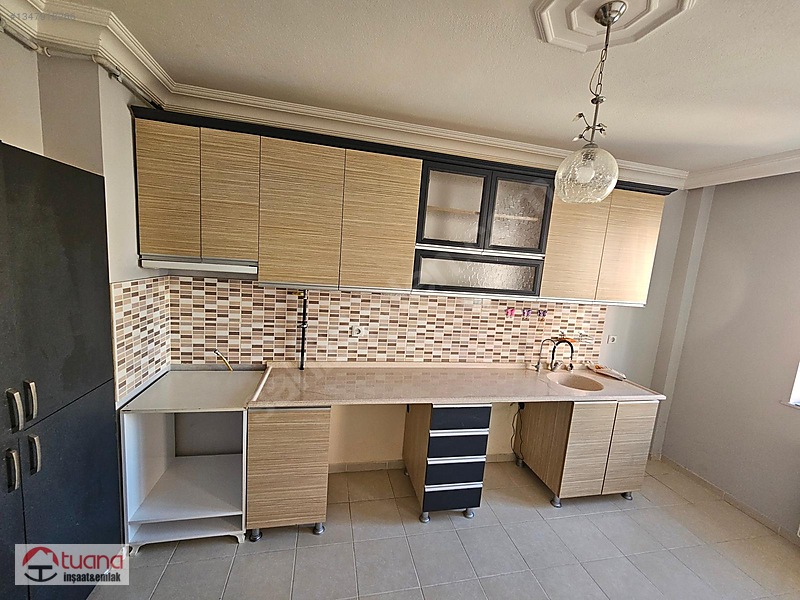 Tuana Emlak"tan Ünsal Mah Site İçi Doğalgazlı 2+1 100m2 Kiralık — fotoğraf 5