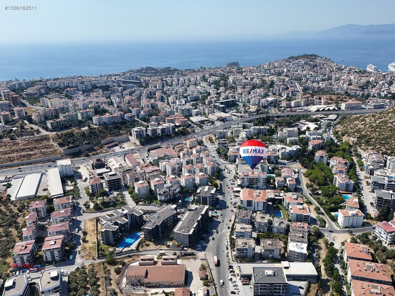 Kuşadası Kirazlı Yolu Ana Cadde Üzerinde, Satılık 3+1 Geniş Çatı — fotoğraf 4