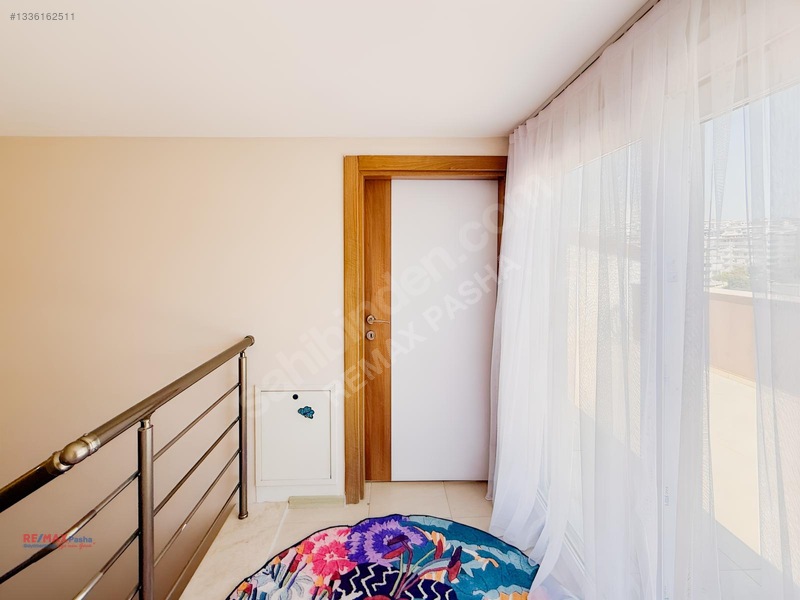 Kuşadası Kirazlı Yolu Ana Cadde Üzerinde, Satılık 3+1 Geniş Çatı — fotoğraf 25