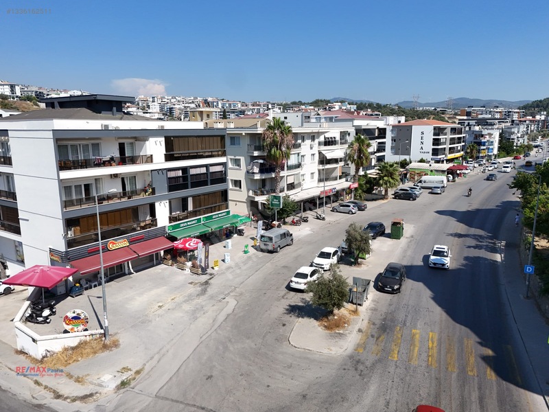 Kuşadası Kirazlı Yolu Ana Cadde Üzerinde, Satılık 3+1 Geniş Çatı — fotoğraf 39