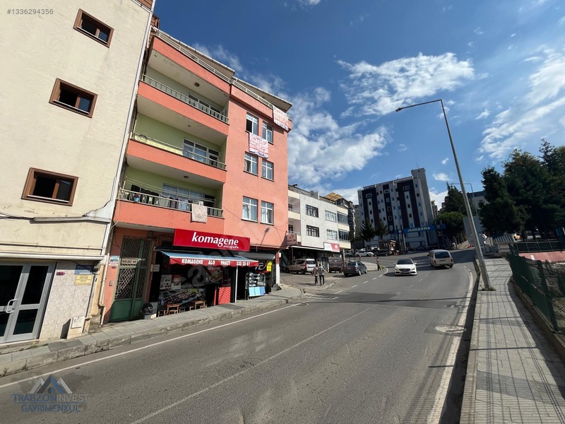 Trabzon Pelitli'De Satılık Cadde Üzeri Dükkan