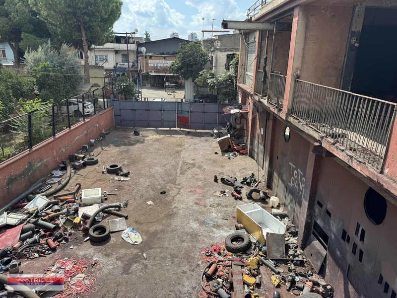 Karşıyaka Sanayi Sitesi'nde 900 M2 Cazip Kiralık İşyeri — fotoğraf 8