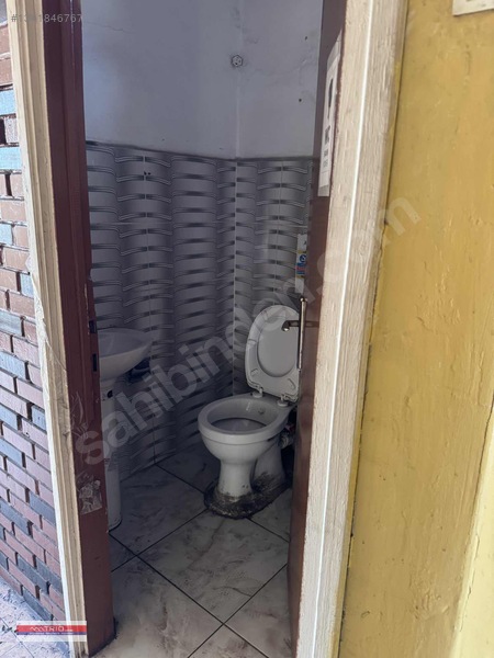 Karşıyaka Sanayi Sitesi'nde 900 M2 Cazip Kiralık İşyeri — fotoğraf 12