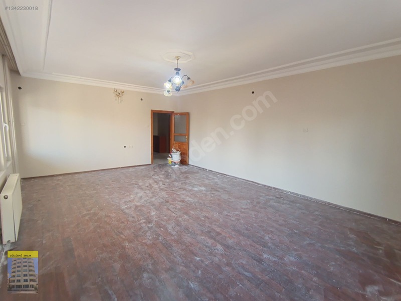 Emniyet Caddesine Sıfır 4+1 — fotoğraf 30