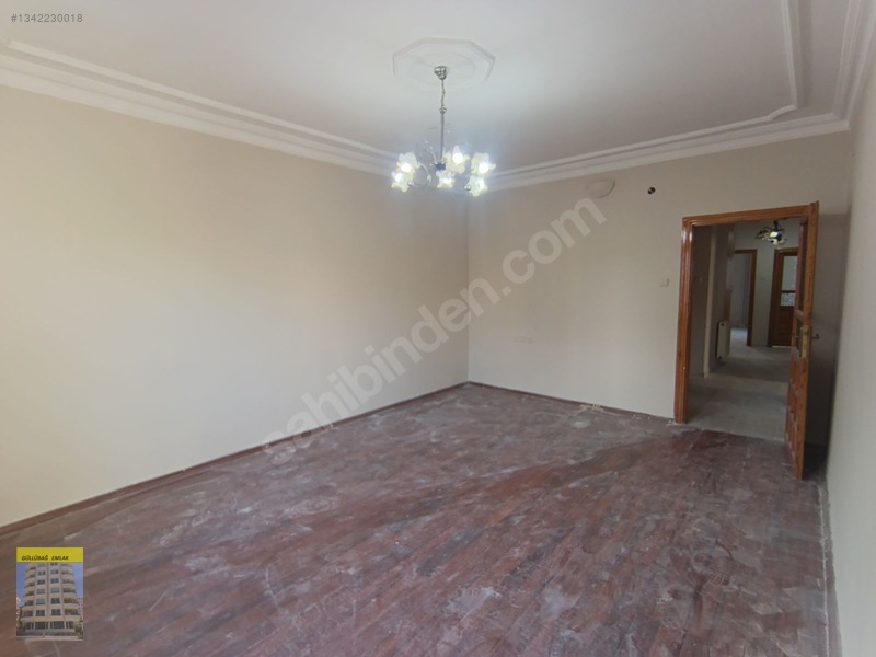 Emniyet Caddesine Sıfır 4+1 — fotoğraf 33