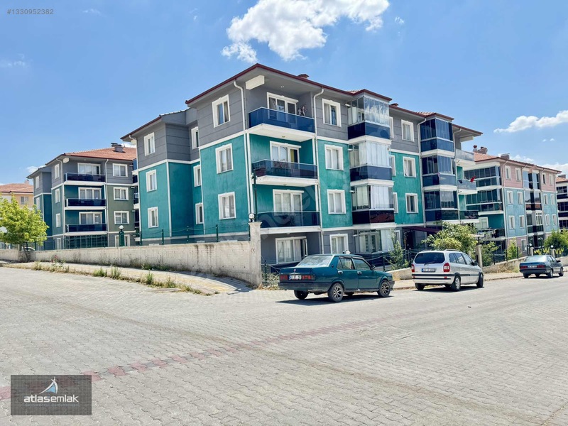Atlas'tan Zafertepe'de (viola Kent Sitesinde) Kiralık 2+1 Daire — fotoğraf 2