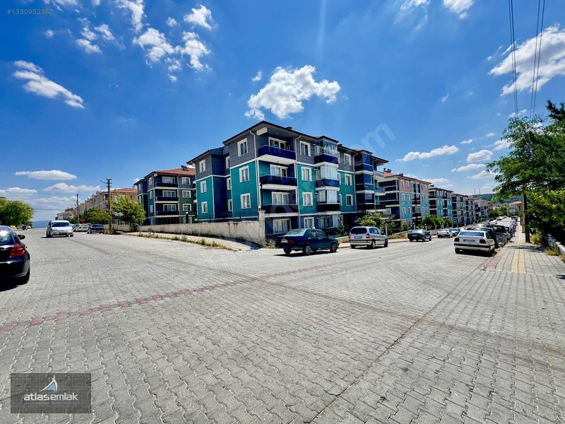 Atlas'tan Zafertepe'de (viola Kent Sitesinde) Kiralık 2+1 Daire — fotoğraf 3
