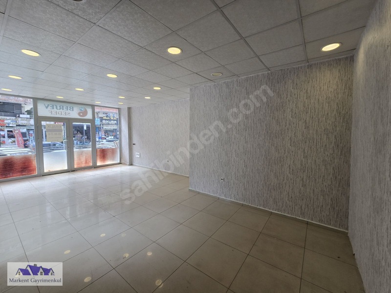 Merkezi Konumda Kiralık Dükkan — fotoğraf 4