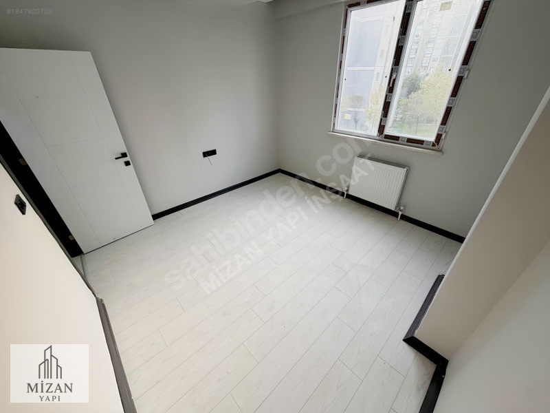 Hadımköyde Cadde Üzeri Satılık Takasa Uygun 2+1 Geniş Arakat — fotoğraf 7