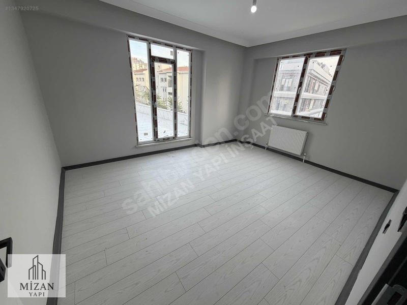 Hadımköyde Cadde Üzeri Satılık Takasa Uygun 2+1 Geniş Arakat — fotoğraf 19
