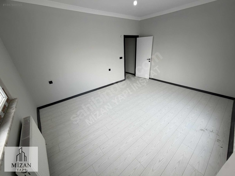 Hadımköyde Cadde Üzeri Satılık Takasa Uygun 2+1 Geniş Arakat — fotoğraf 20