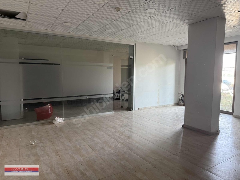 Mehmet Altıok'tan Sanayi' De 1600 M2 Kiralık Fabrika — fotoğraf 4
