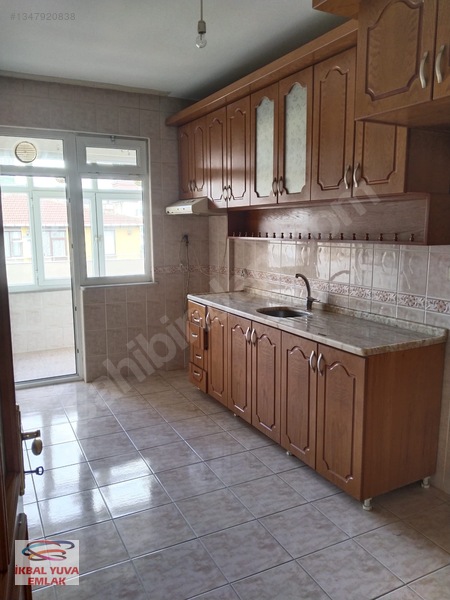 Çamlık İkbal Caddesi Üzerinde 2+1 Kiralık 4.kat Daire — fotoğraf 3