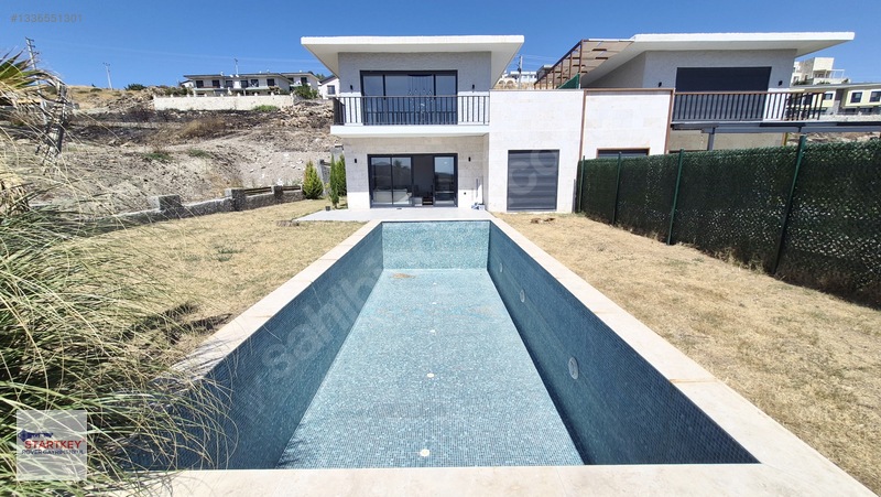 Foçaköyde Tam Müstakil Oturuma Hazır Eşyalı 5+1 Satılık Villa — fotoğraf 3