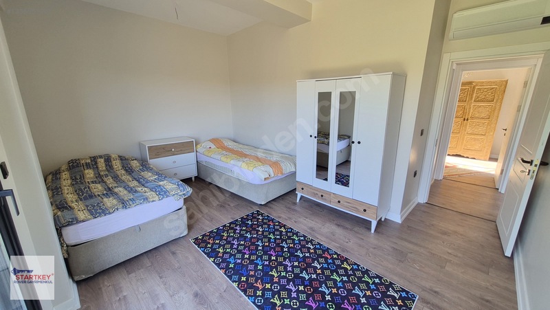 Foçaköyde Tam Müstakil Oturuma Hazır Eşyalı 5+1 Satılık Villa — fotoğraf 24