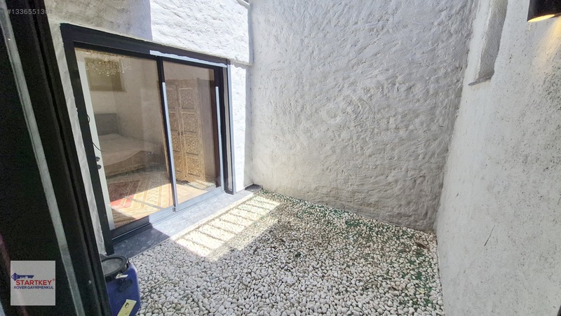 Foçaköyde Tam Müstakil Oturuma Hazır Eşyalı 5+1 Satılık Villa — fotoğraf 29