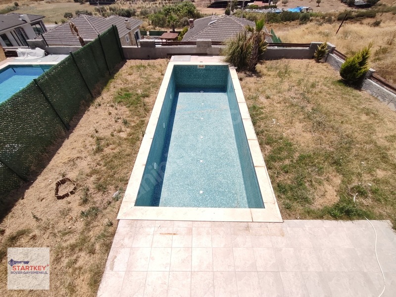 Foçaköyde Tam Müstakil Oturuma Hazır Eşyalı 5+1 Satılık Villa — fotoğraf 31