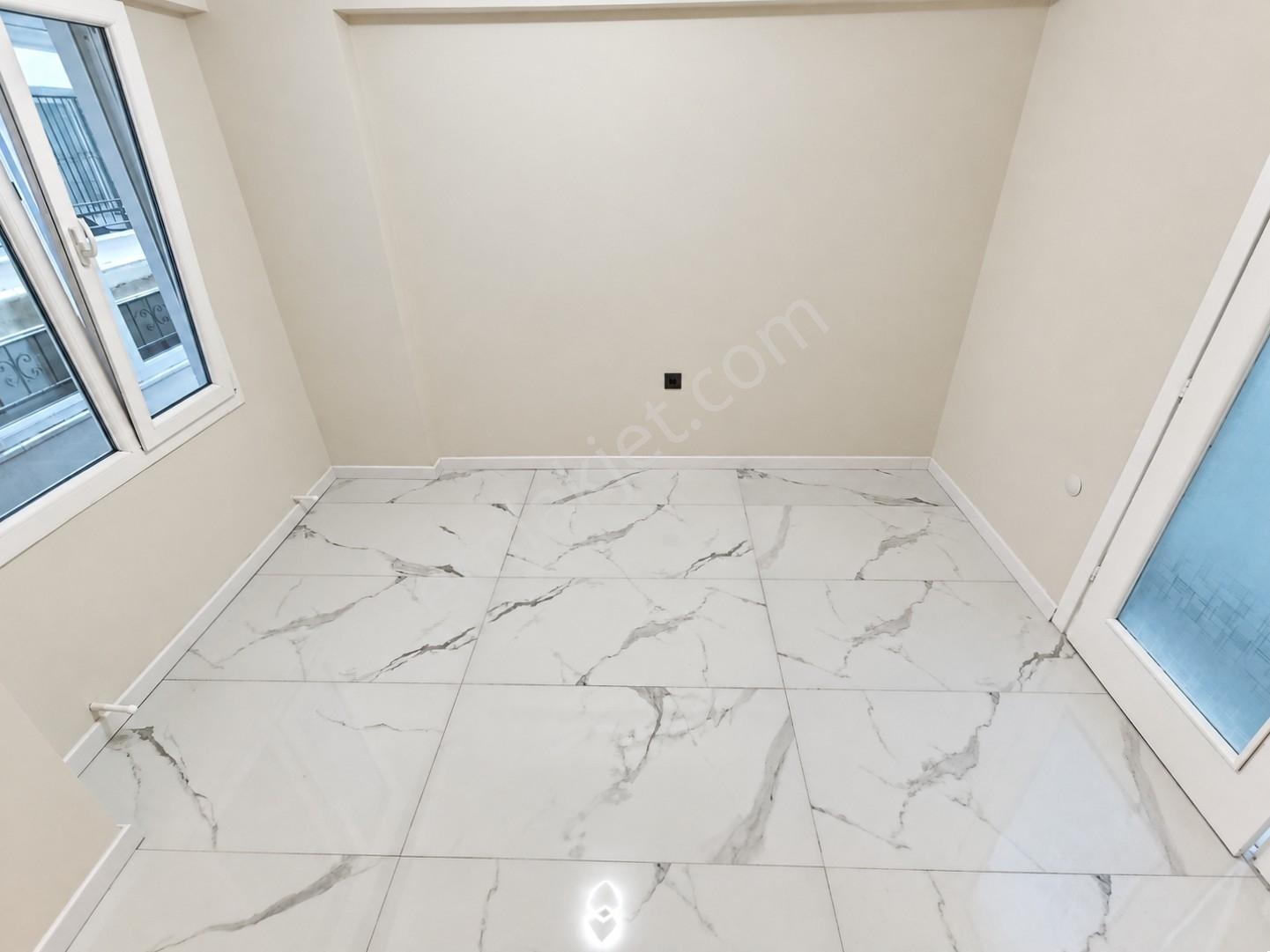 Altınkumda Doğalgazlı Full Yapılı Müstakil Tadında 16 Yıllık 1+1 — fotoğraf 23