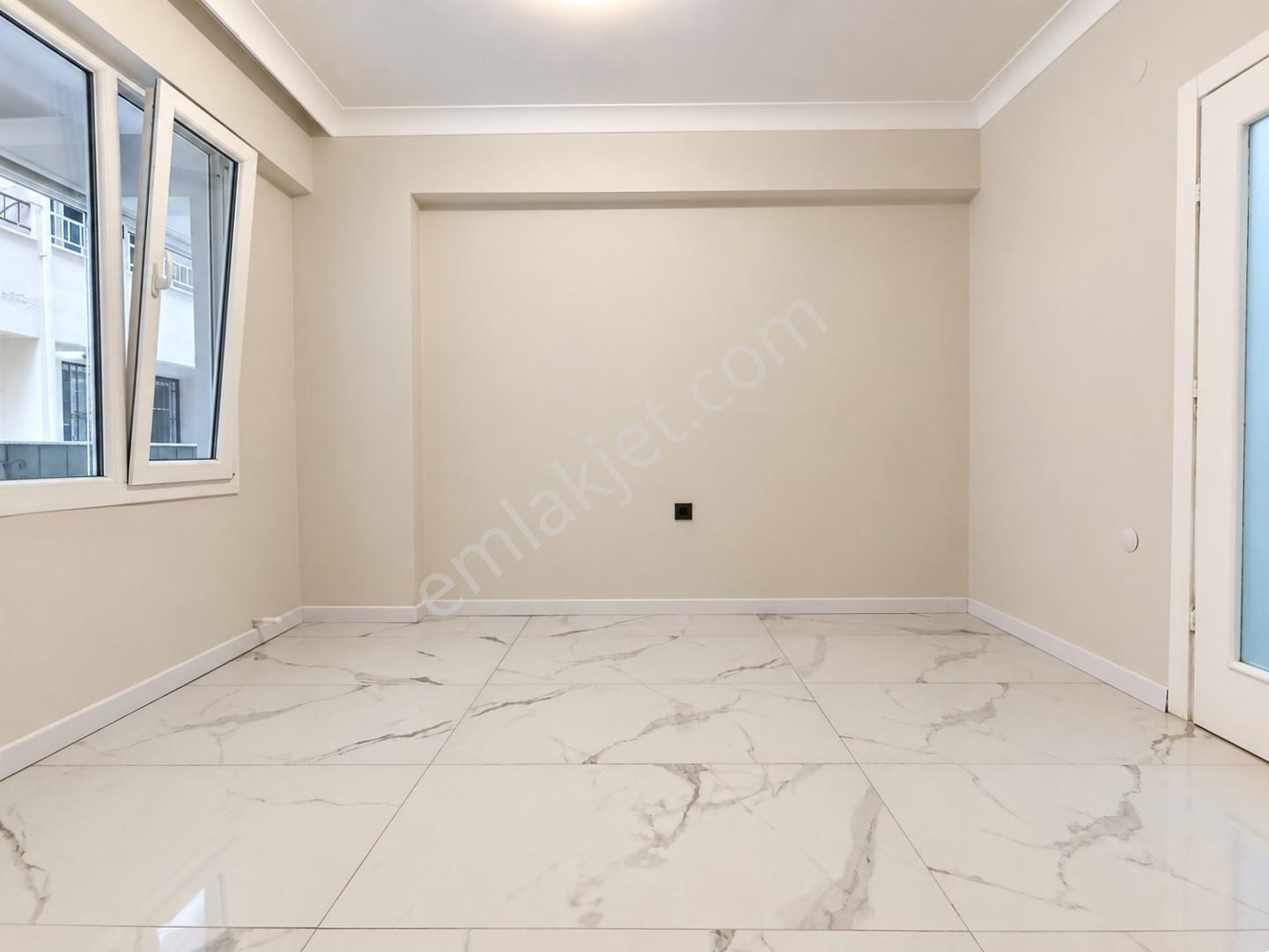 Altınkumda Doğalgazlı Full Yapılı Müstakil Tadında 16 Yıllık 1+1 — fotoğraf 24