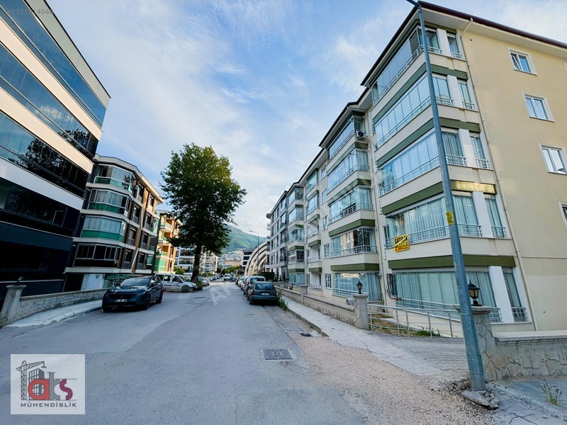 Aks Gayrimenkul'den Kapalı Yüzme Havuzu Yanında 3+1 Daire — fotoğraf 3