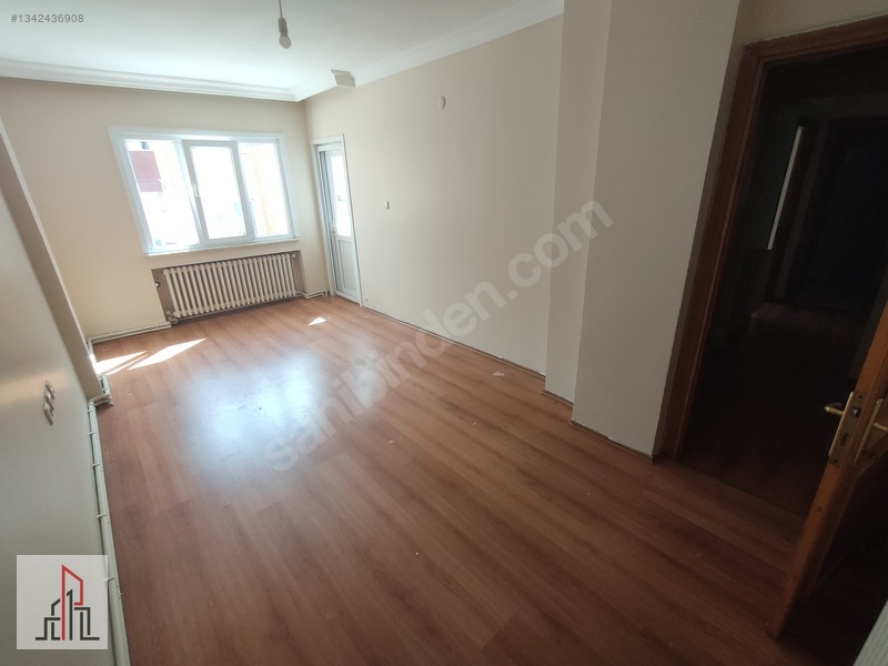 Çarşı Merkezde 2+1 Yeni Boyalı Arakat Kiralık Daire — fotoğraf 5