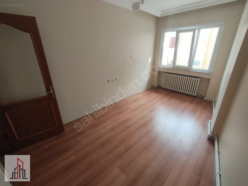 Çarşı Merkezde 2+1 Yeni Boyalı Arakat Kiralık Daire — fotoğraf 17