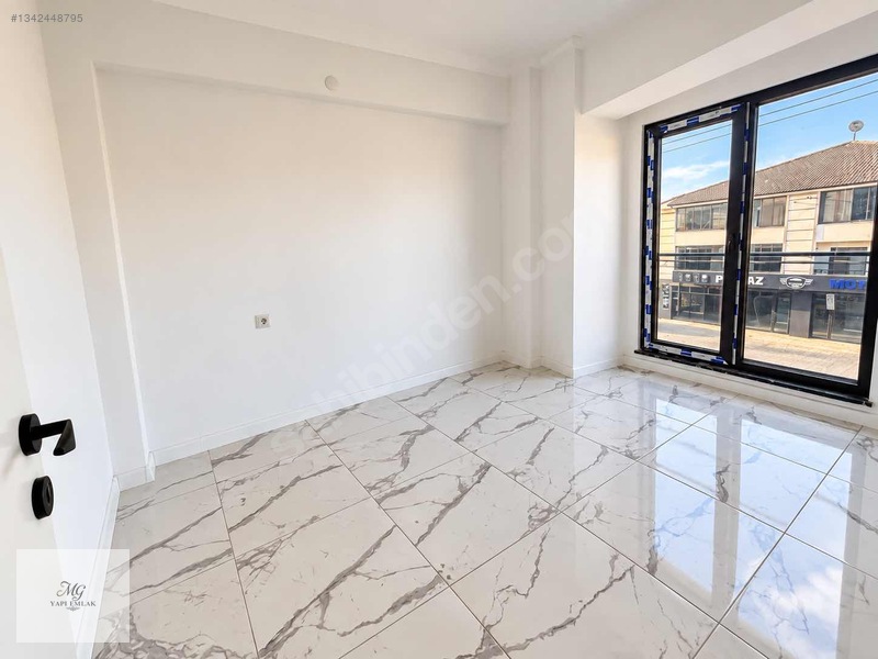 Mg Emlaktan Ömercikler Mahallesinde İskanlı Daire — fotoğraf 6