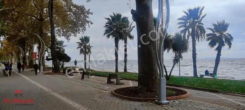Sahile Sıfır Binada Yan Cephe Lüks Eşyalı 3+1 Daire — fotoğraf 2
