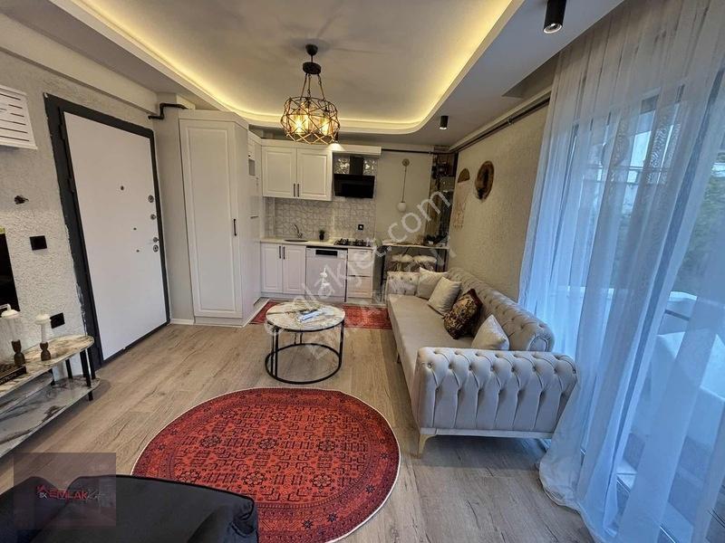 Emlakkent'den Satılık Tramvay'a 150 Metre Full Eşyalı 1+1 Daire — fotoğraf 5