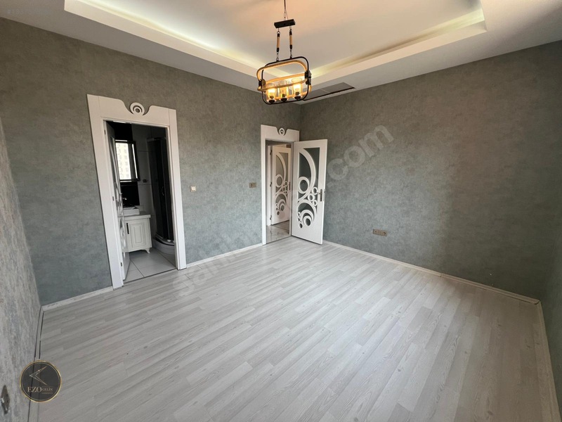 Ezogelin'den Vadipark Civarı Bakımlı Lüks Satılık 4+1 Daire !!! — fotoğraf 14