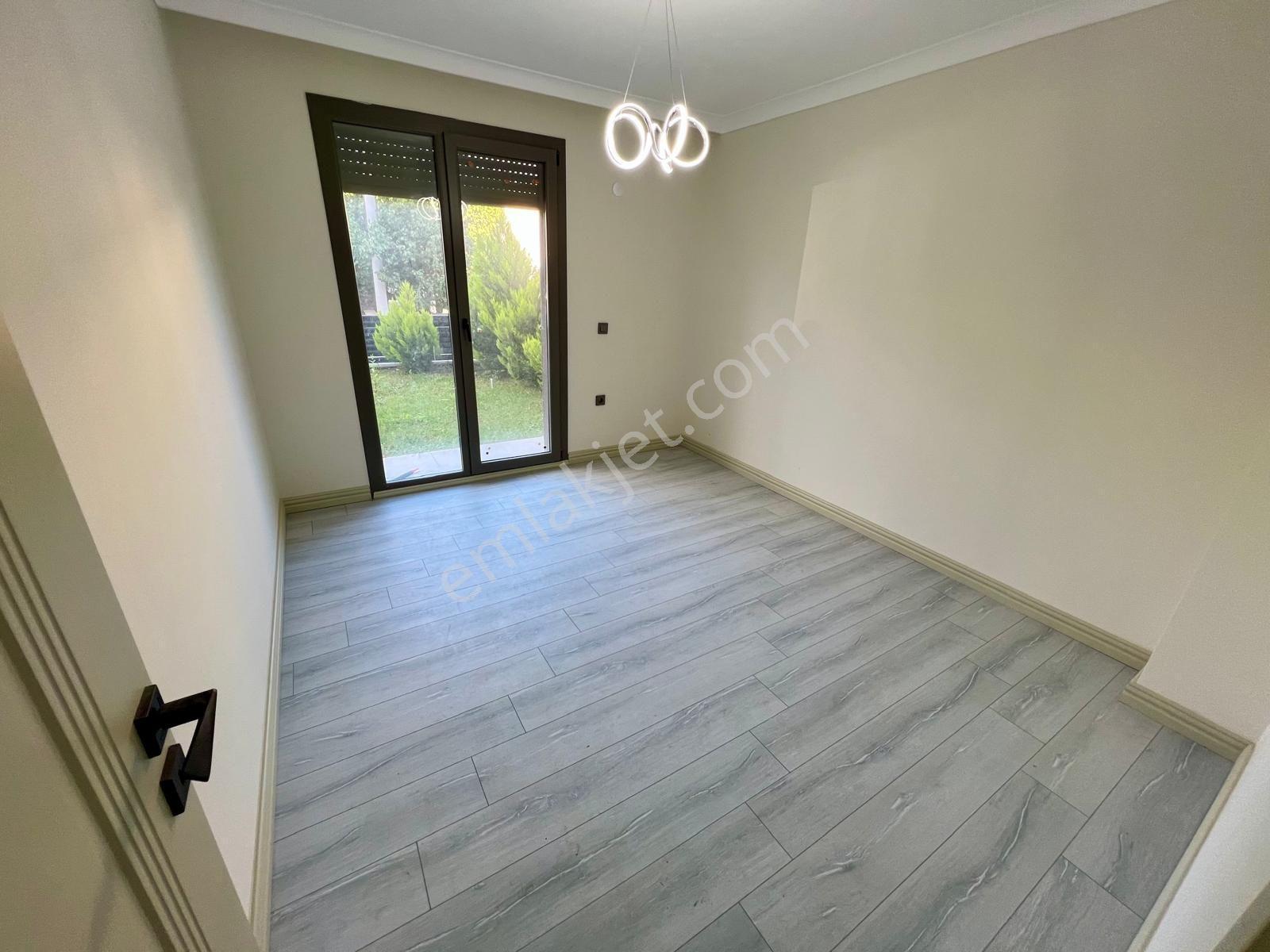 Aras Emlaktan Narlıda Denize 150 Metre 4+1 Villa — fotoğraf 16
