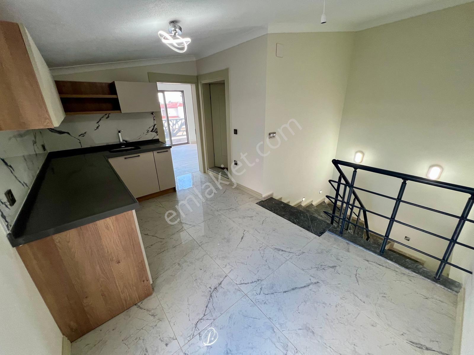 Aras Emlaktan Narlıda Denize 150 Metre 4+1 Villa — fotoğraf 28