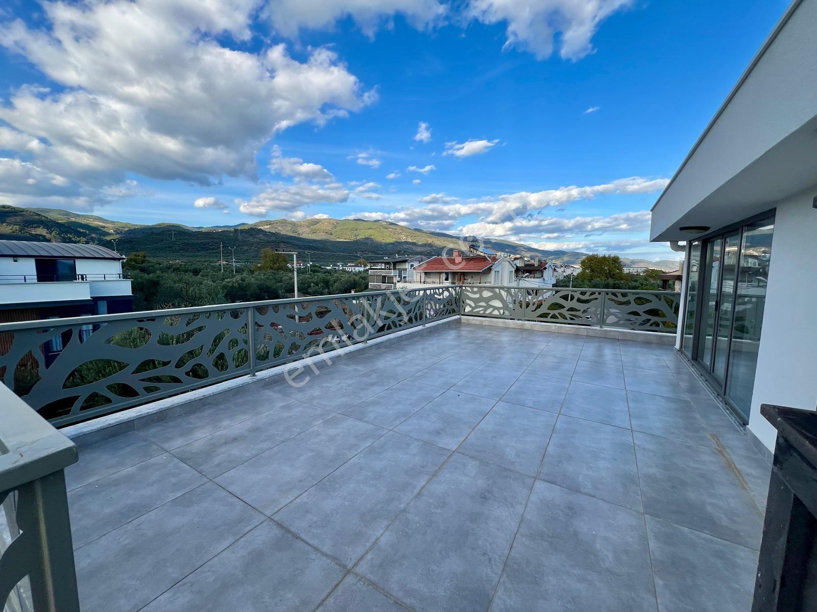 Aras Emlaktan Narlıda Denize 150 Metre 4+1 Villa — fotoğraf 34