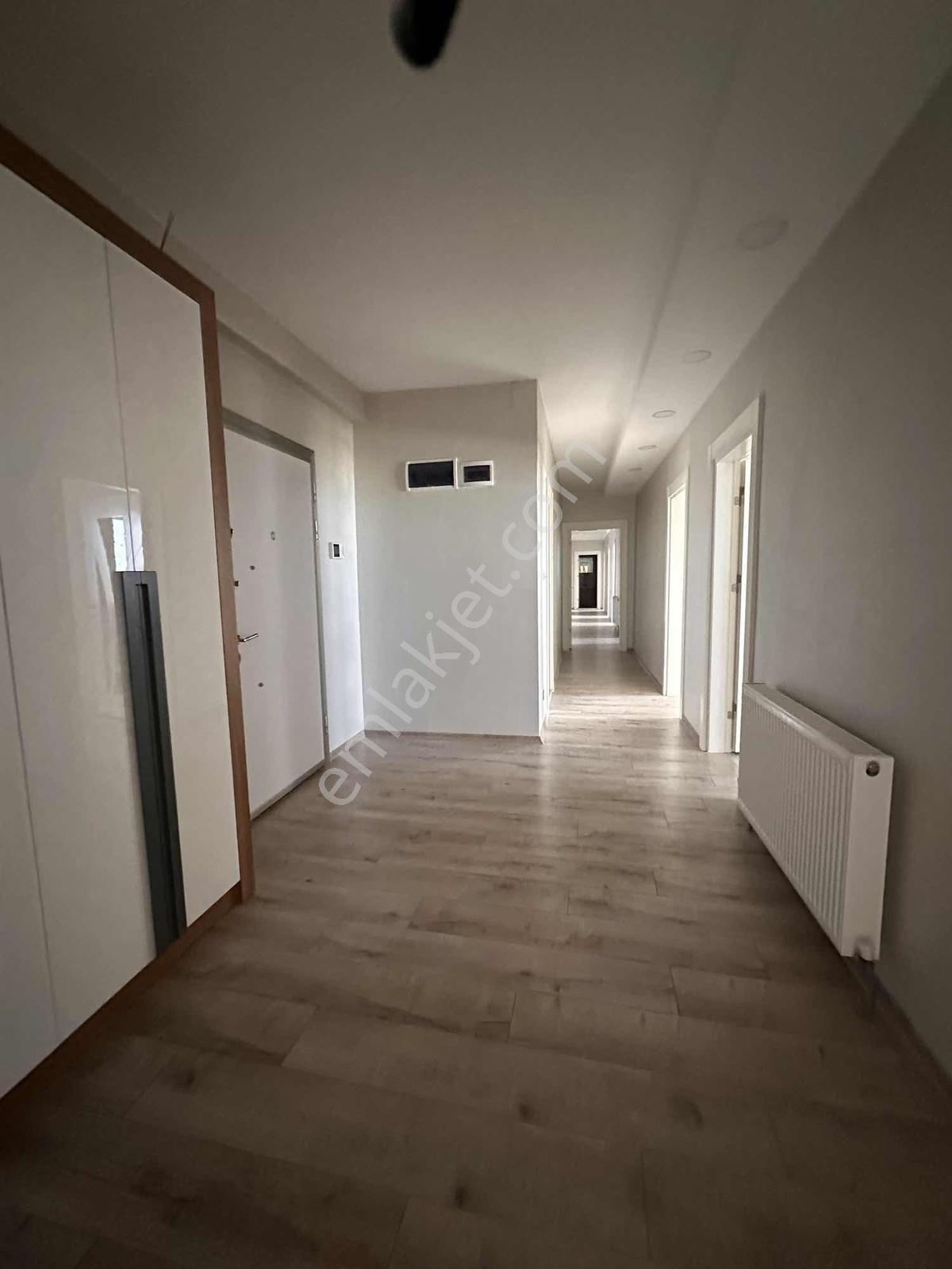 Karaman'ın En Güzide Ve Nezih Sitesinde Satılık 5+1 Daire. — fotoğraf 28
