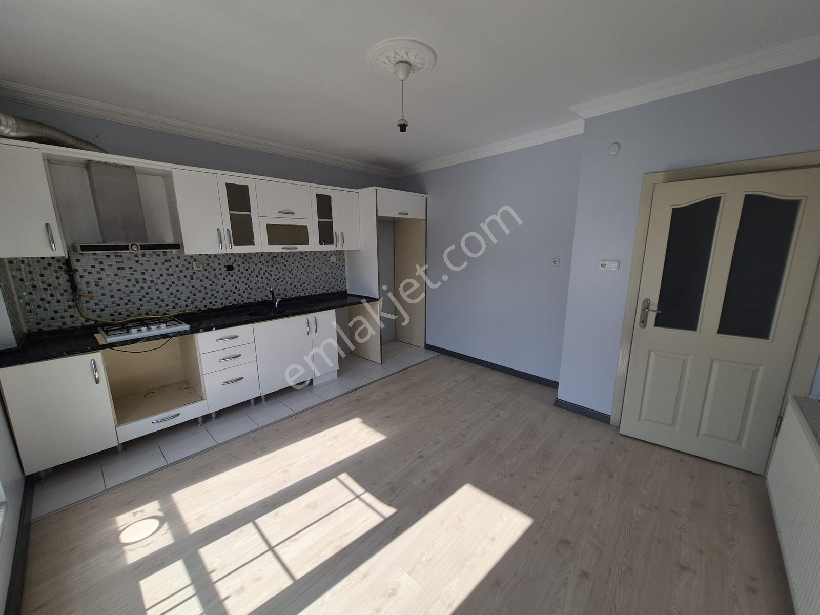Kartepe'de Satılık 3+1 Geniş Çatı Dubleks Daire — fotoğraf 9