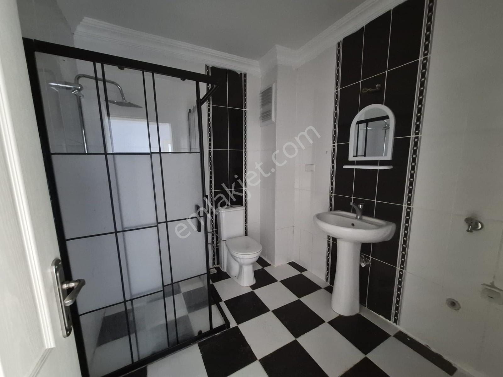 Kartepe'de Satılık 3+1 Geniş Çatı Dubleks Daire — fotoğraf 16