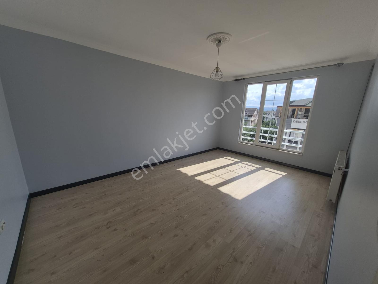 Kartepe'de Satılık 3+1 Geniş Çatı Dubleks Daire — fotoğraf 21