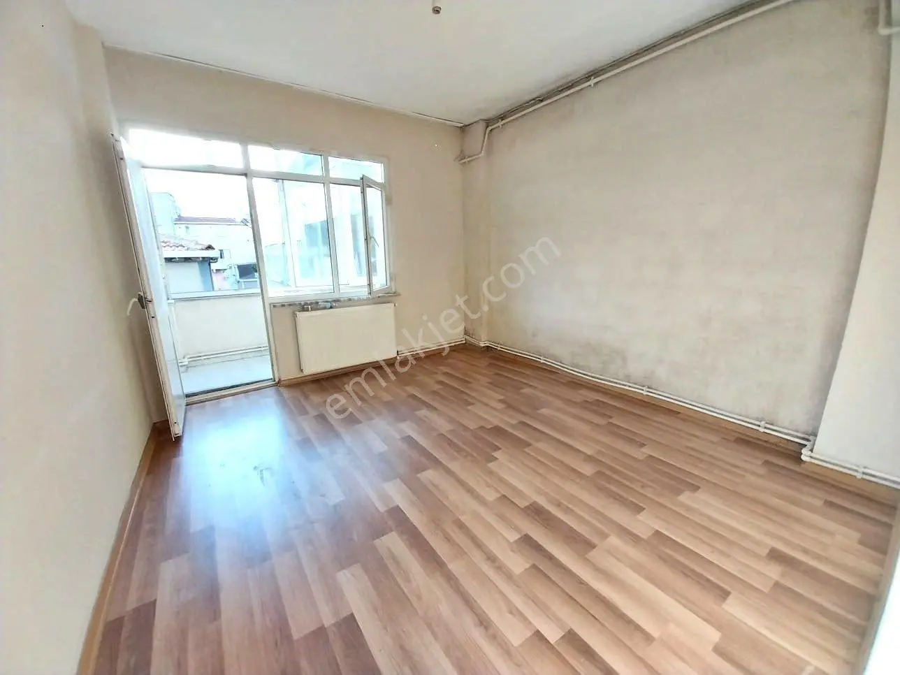 Sultan Muratta Satılık 2+1 75M2 Balkonlu Fırsat Daire