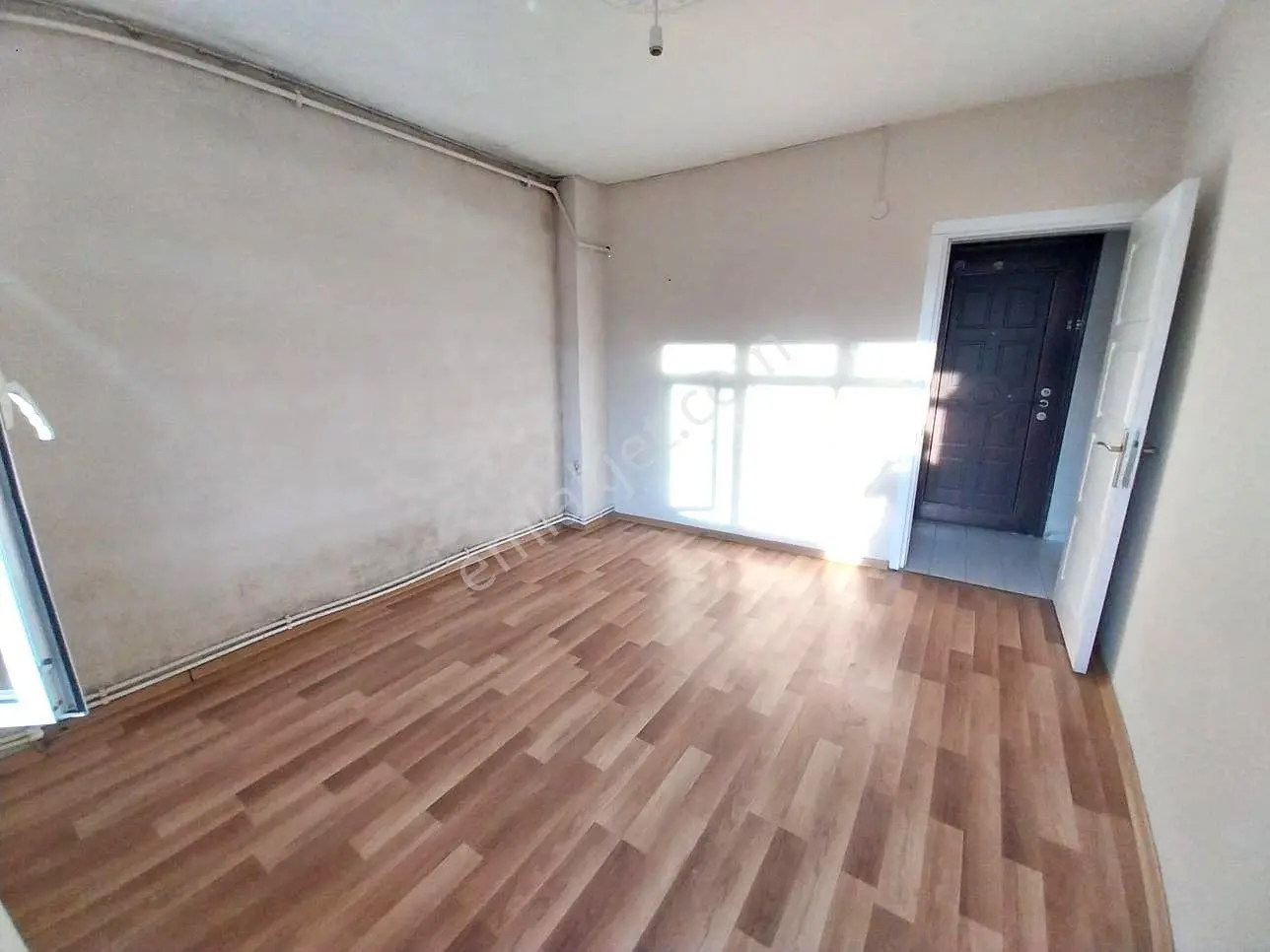 Sultan Muratta Satılık 2+1 75m2 Balkonlu Fırsat Daire — fotoğraf 2