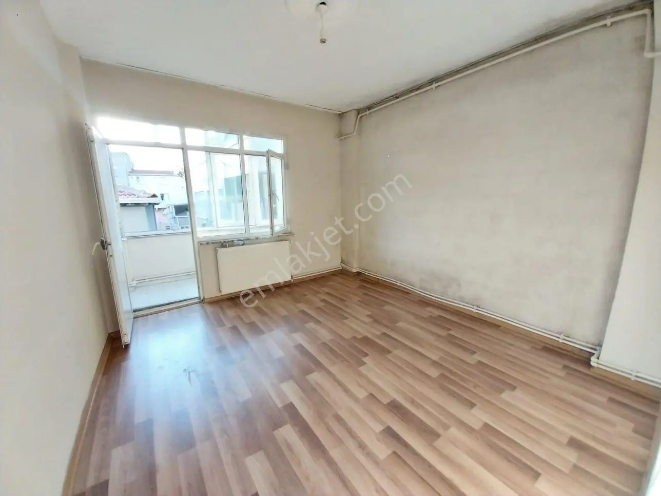 Sultan Muratta Satılık 2+1 75m2 Balkonlu Fırsat Daire — fotoğraf 3