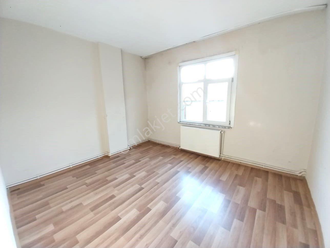 Sultan Muratta Satılık 2+1 75m2 Balkonlu Fırsat Daire — fotoğraf 8