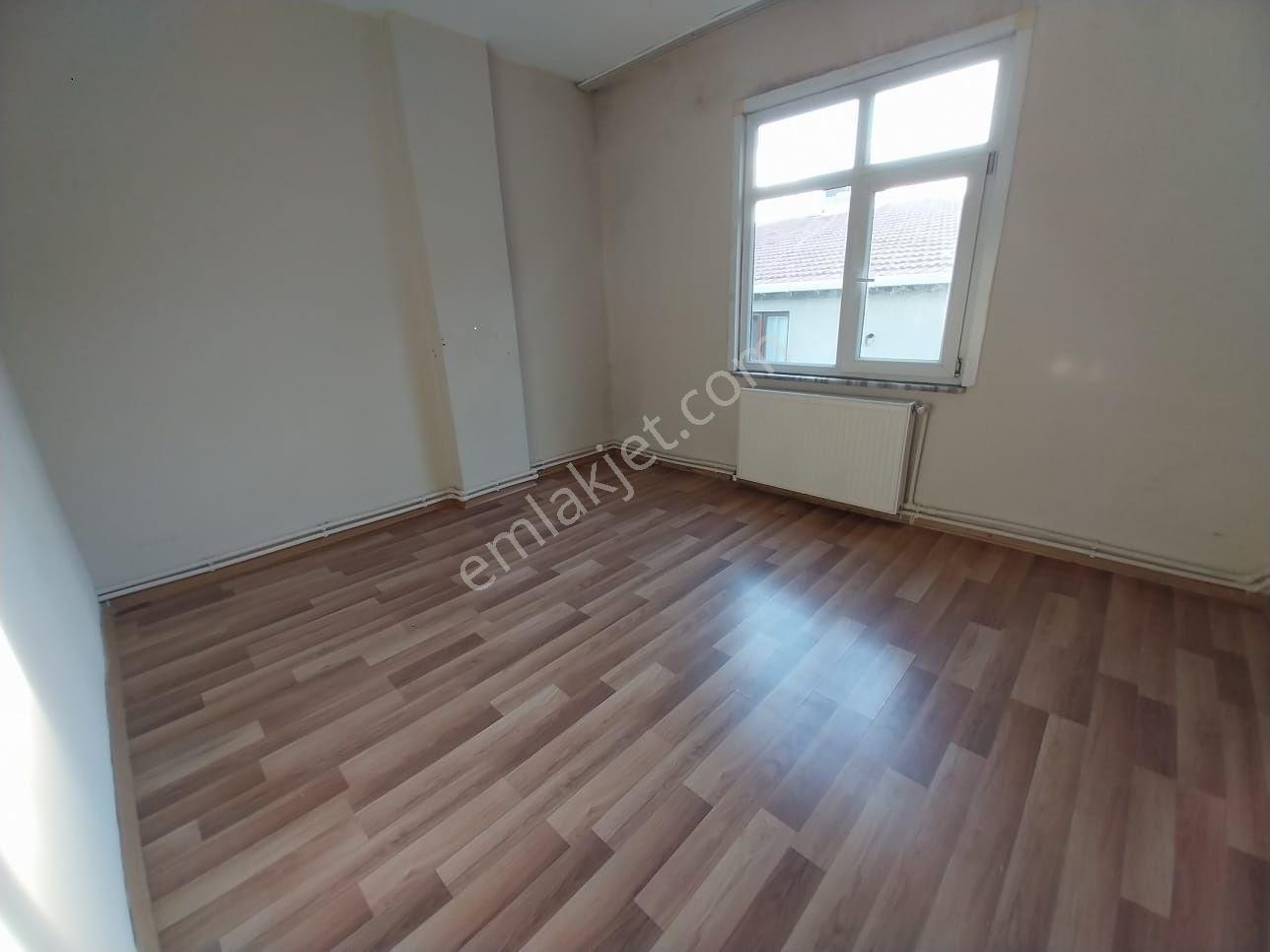 Sultan Muratta Satılık 2+1 75m2 Balkonlu Fırsat Daire — fotoğraf 9