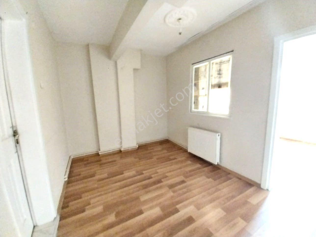 Sultan Muratta Satılık 2+1 75m2 Balkonlu Fırsat Daire — fotoğraf 11